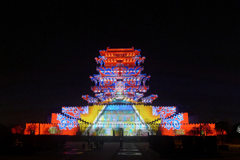 1534298503134504.jpg 建筑投影灯光秀设计.jpg