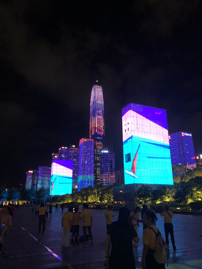城市灯光秀.jpg